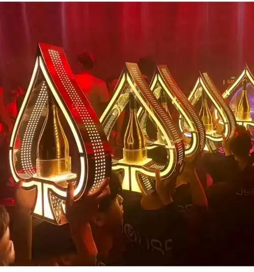 酒吧发光酒座黑桃a发光酒座创意不锈钢led出酒道具洋酒红酒展示架