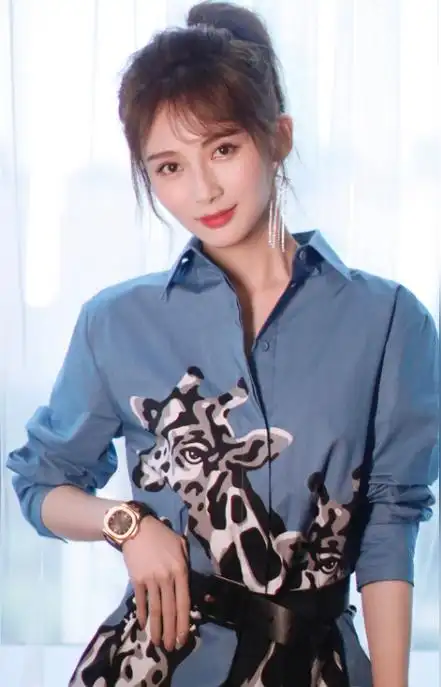 路晨(中国影视女演员)_尚可名片