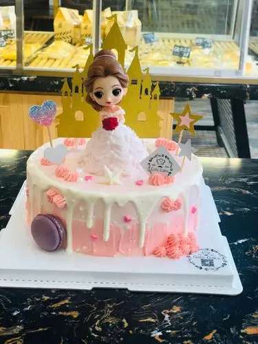 小女孩喜欢的公主蛋糕