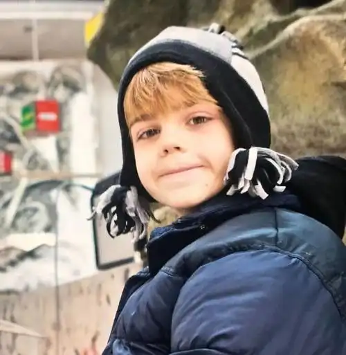 在当年算是一对人人羡慕的天仙情侣.