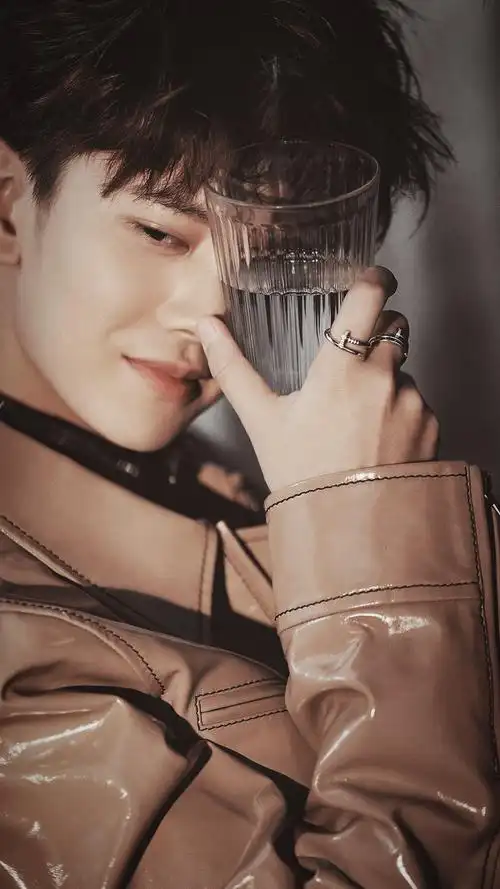 任嘉伦×芭莎珠宝