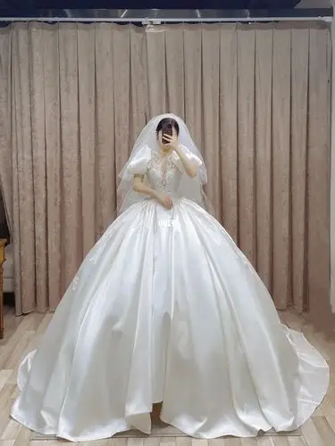 婚纱_对镜自拍_试纱_备婚_新娘_婚纱礼服_我的婚纱好看吗_婚嫁_婚礼