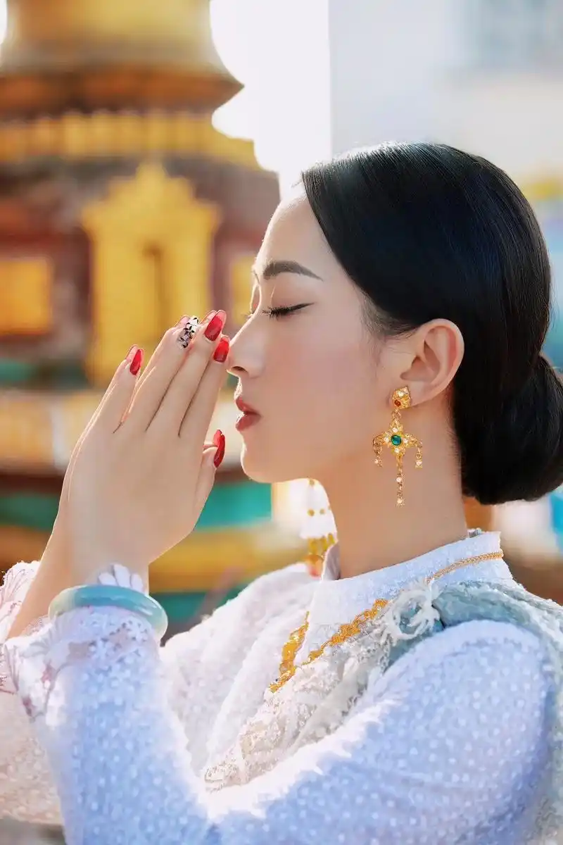 傣族姑娘 #少数民族风情 #写真约拍 #德宏芒市 - 抖音