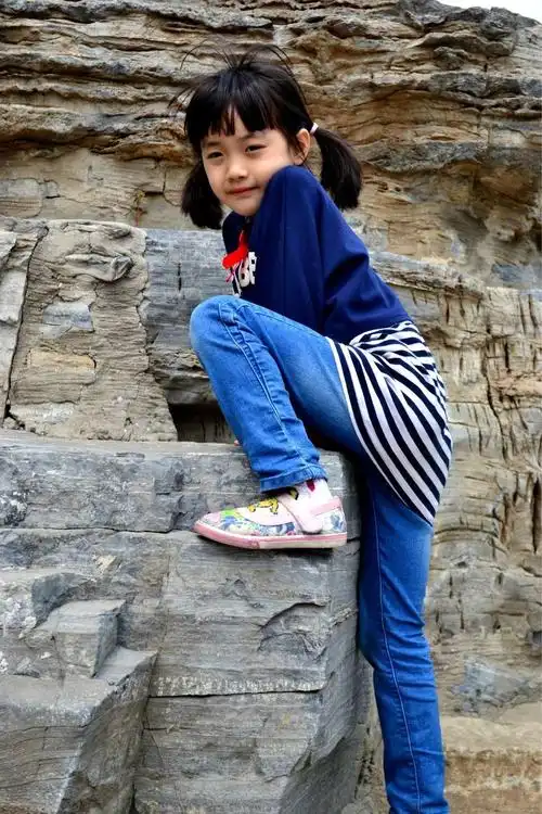 孙女六岁的照片,真可爱!