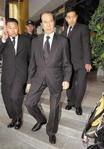 汤臣集团公子汤珈铖,父亲去世留上海133套房,如今一套市值2亿