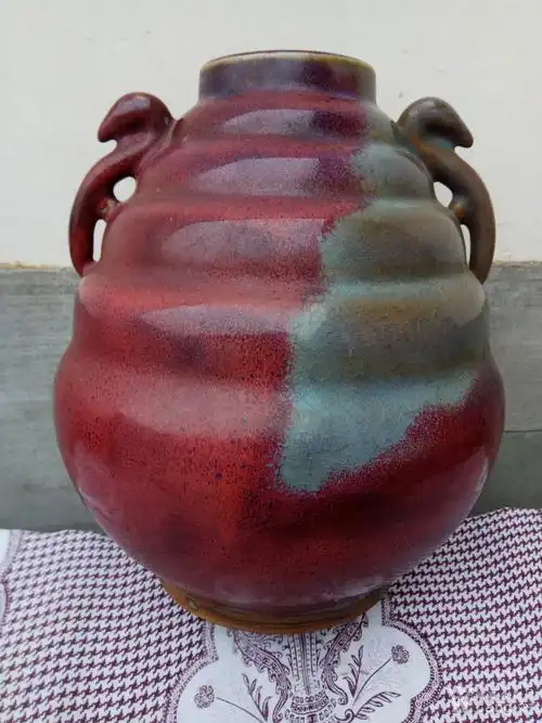 华夏古玩城 瓷器 高古 > 北宋;钧窑玫瑰紫釉弦纹龙耳尊瓶