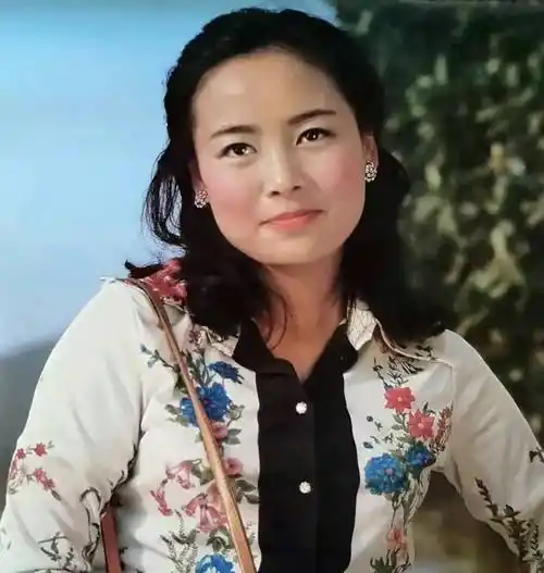 演员张瑜:我这辈子蛮可怜的,66岁没有婚姻也无子女