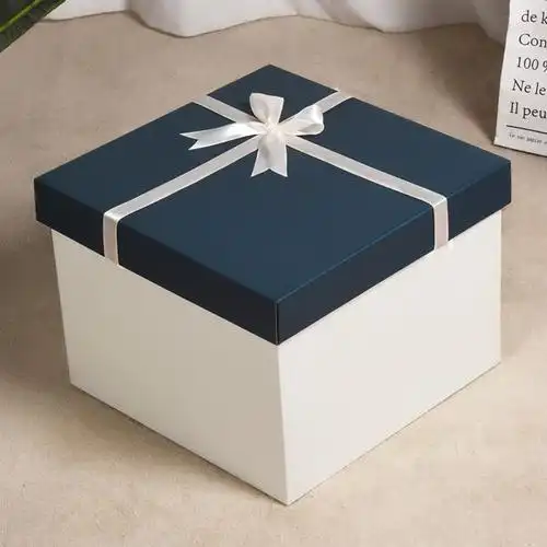 圣诞节礼盒空盒礼物惊喜盒子生日包装礼品盒大号送男友白色款箱子