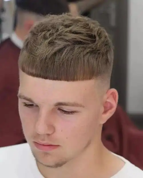 男生头发少的发型男士头发稀少怎么理发好看