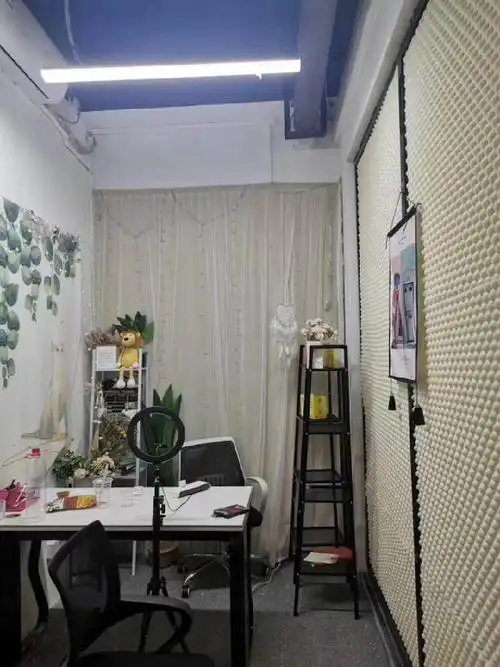 好消息,需要小型直播间的看过来,112㎡,3个直播间