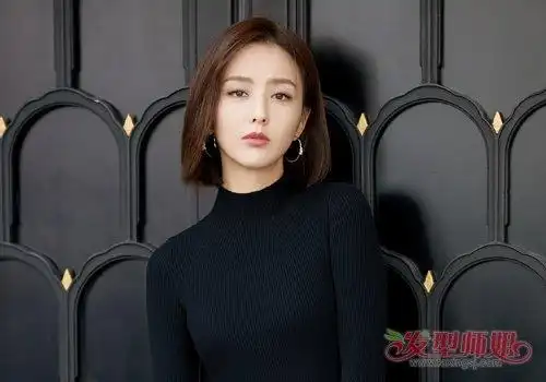 爆款侧分短发与脸型的关系分析_发型师姐手机版