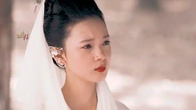 【古装美女群像】到底是何事才能让她们这么伤心?