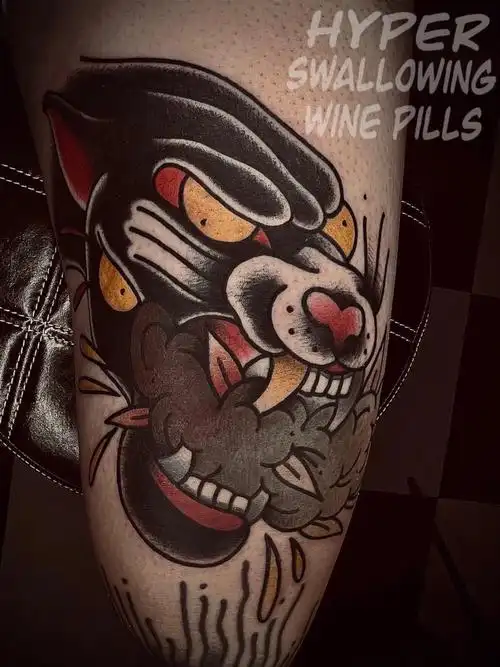 给自己纹个身美式传统黑豹卡通纹身