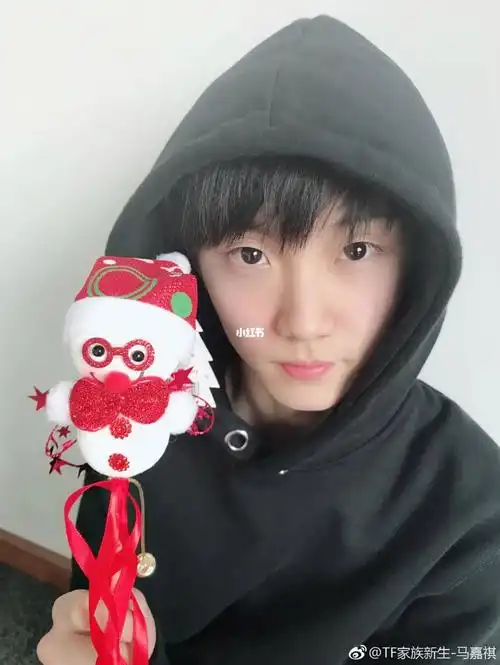 考古!被早期的茄茄可爱昏倒