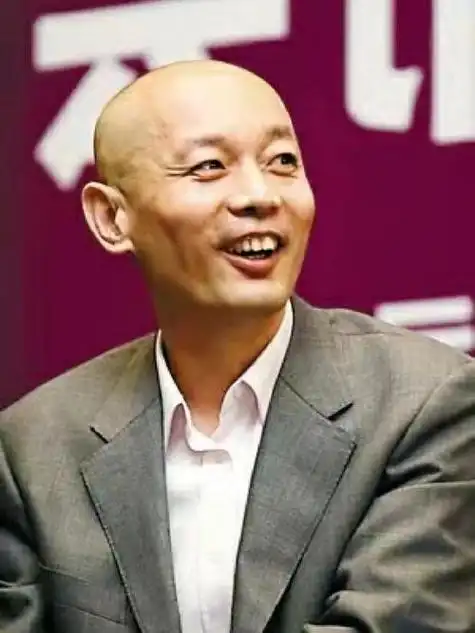 "葛优躺"是指演员葛优在电视剧《我爱我家》中的