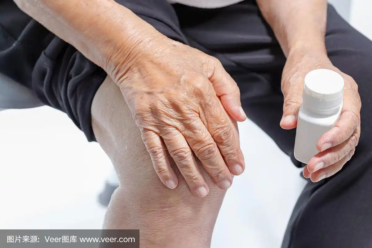 老年人膝关节疼痛,功能障碍