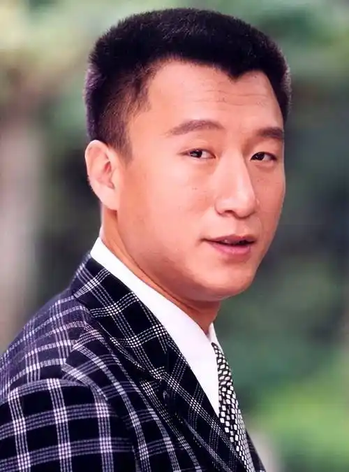 娱乐圈的"拜高踩低",在53岁的孙红雷身上体现得"淋漓尽致"!