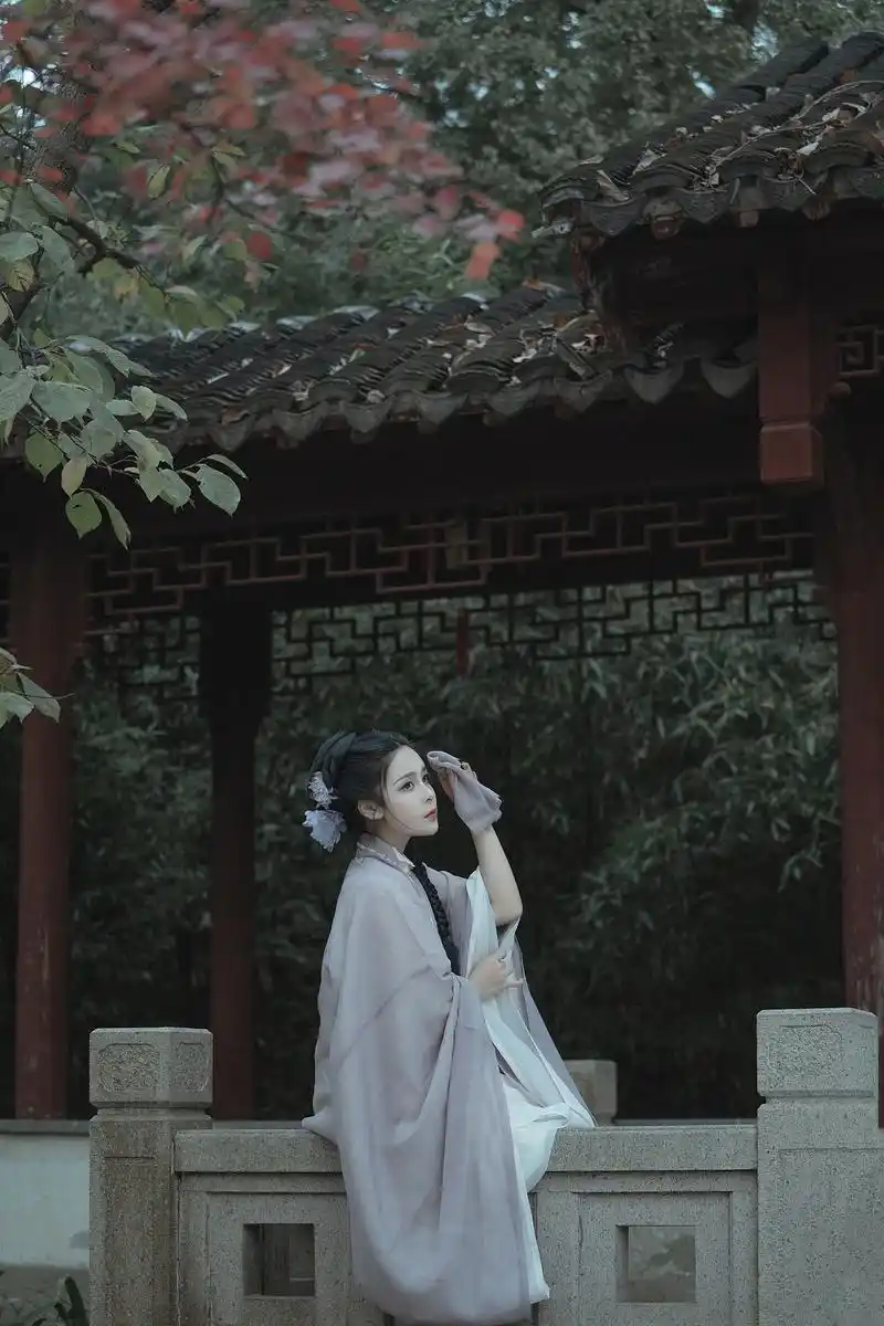 古装美女仙气飘飘唯美古风摄影