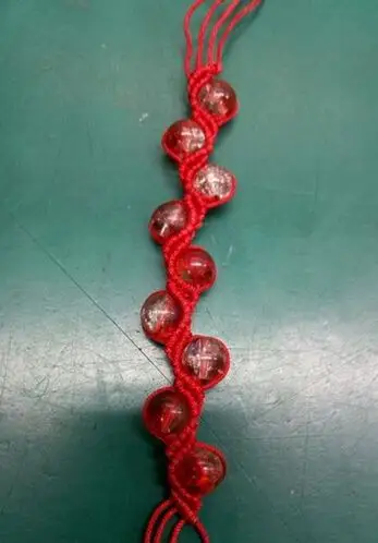 花样红绳手链编法的步骤图解图文教程