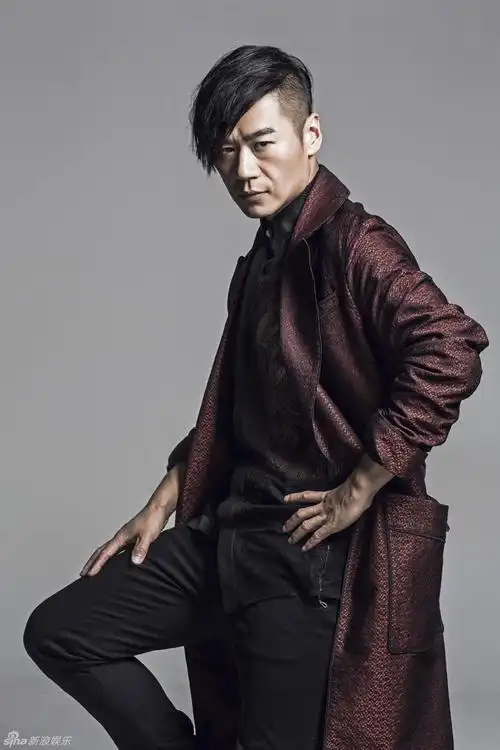 组图:徐佳拍摄霸气率性写真 高冷硬汉有型有范_高清图集_新浪网