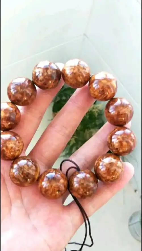 东北琥珀木留疤手串