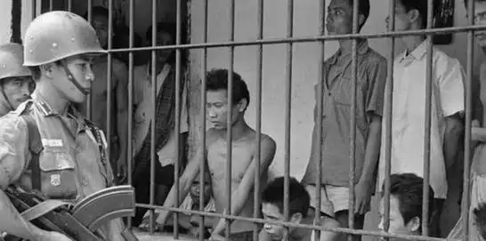 1998年印尼惨案30万华人遭屠杀为何不兴兵讨伐