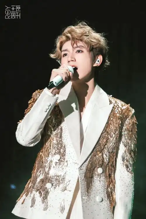 永远有下一个舞台,永远有喝彩相伴@tfboys-王源