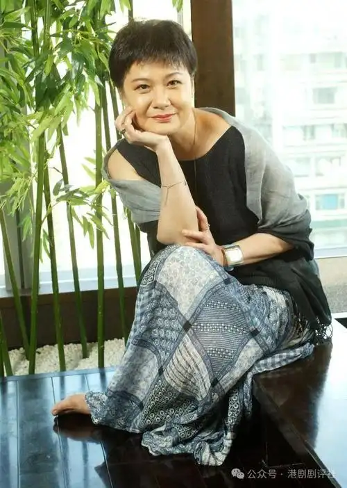 tvb老戏骨出山拍剧全因一位女星,细腻演技打动观众,67岁仍然单身