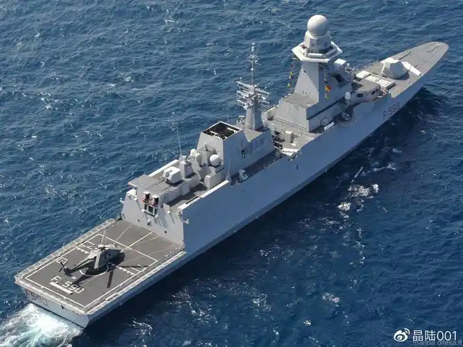 意大利卡罗贝尔加米尼号护卫舰上近90图