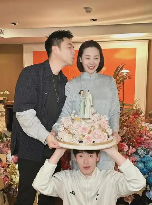 林依轮的老婆近照曝光太美了笑起来有点撞脸许晴