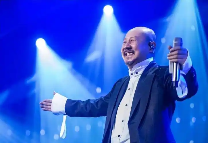 腾格尔:喝酒散尽百万家财,妻子离开女儿去世,他都经历了什么_父母