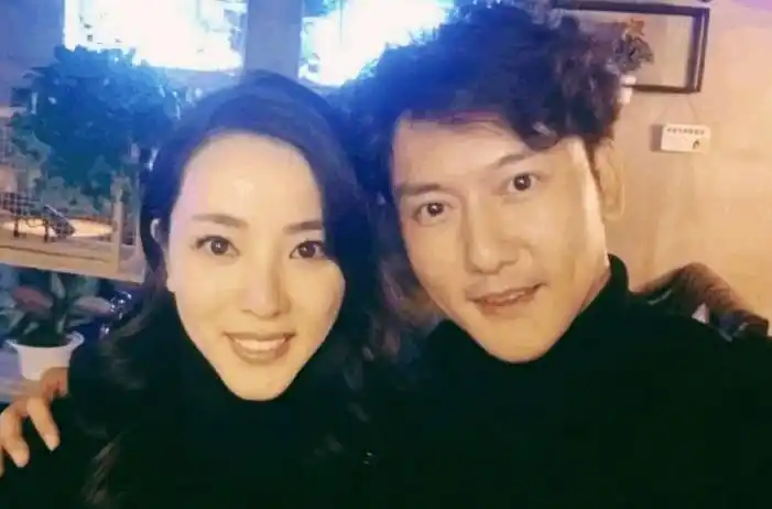 著名主持人李思思隐瞒了10年的老公原来是他