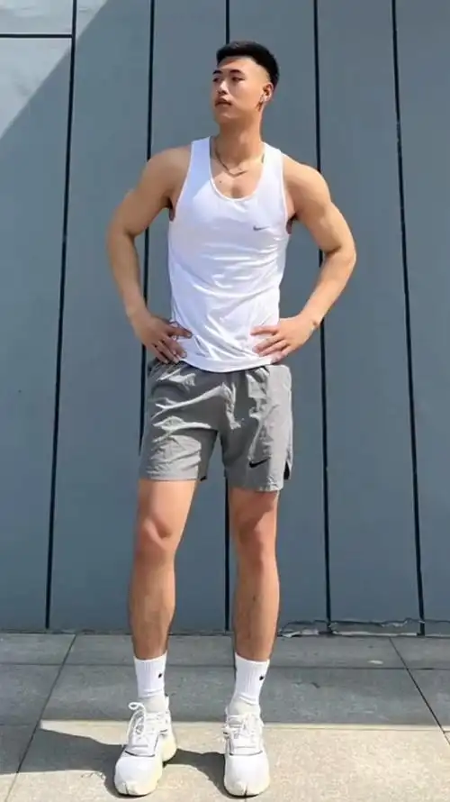 型男爷们pk好身材满身肌肉大长腿有颜有料有魅力更爱哪位