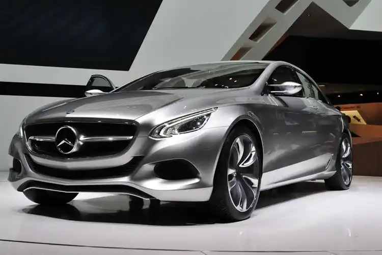 奔驰f800多少钱一辆奔驰f800新车多少钱实际价格高配低配