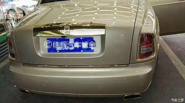 【图】黄金版幻影!感谢客户提供车辆拍摄!_劳斯莱斯论坛_汽车之家论坛