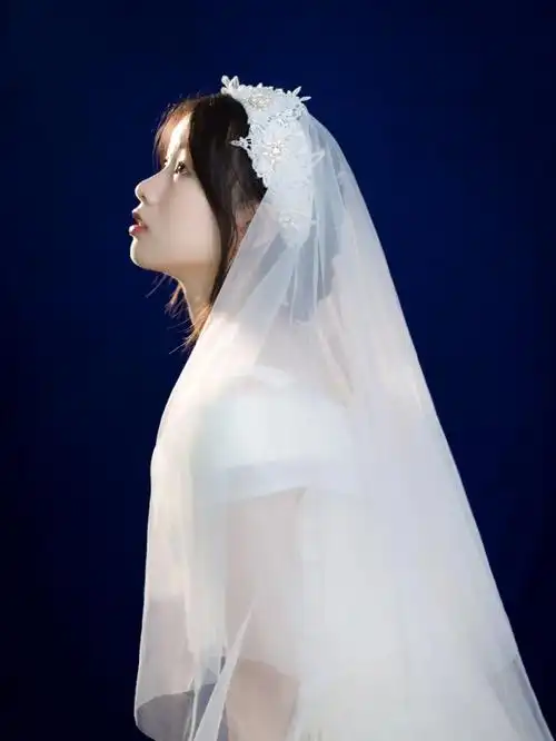 一点点梦幻的单人婚纱