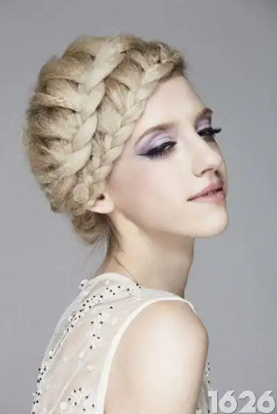 简单实用的淑女范盘发教程图解(图)