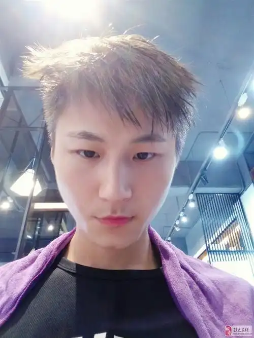 【帅男秀场】刘阳 19岁 天蝎座 自由职业