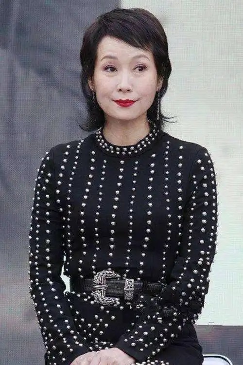 叶童,出生于1963年3月8日,中国香港女演员.