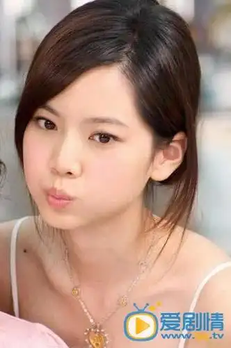 好想谈恋爱黎一弯是谁演的_黎一弯扮演者曾之乔资料 | 爱剧情