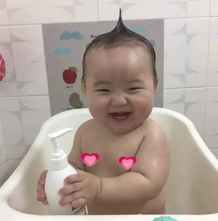 哈温 #黄河温 #黄夏温 #黄夏温表情包 #萌娃  我爱洗 - 抖音