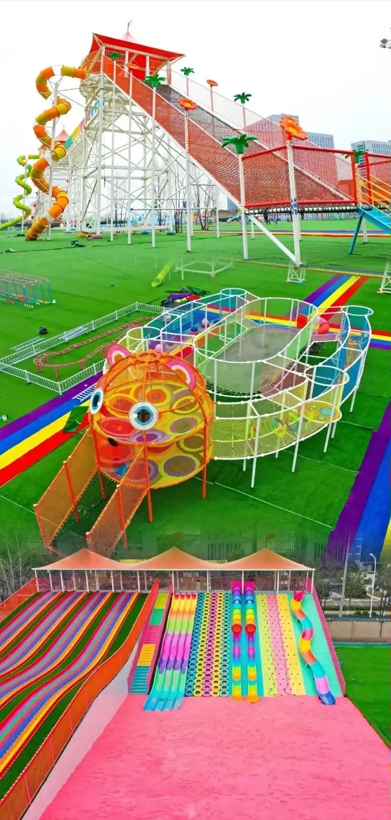 红精灵户外亲子乐园 大型无动力儿童游乐园 假期亲子游玩好 - 抖音