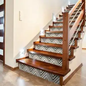 楼梯踏步板橡胶木图片