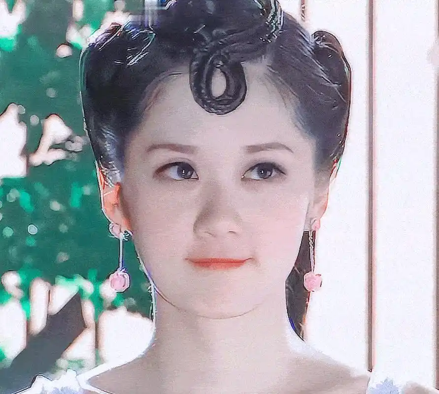 43岁的张娜拉好像和十八年前《刁蛮公主》里的司徒静没什么变化.