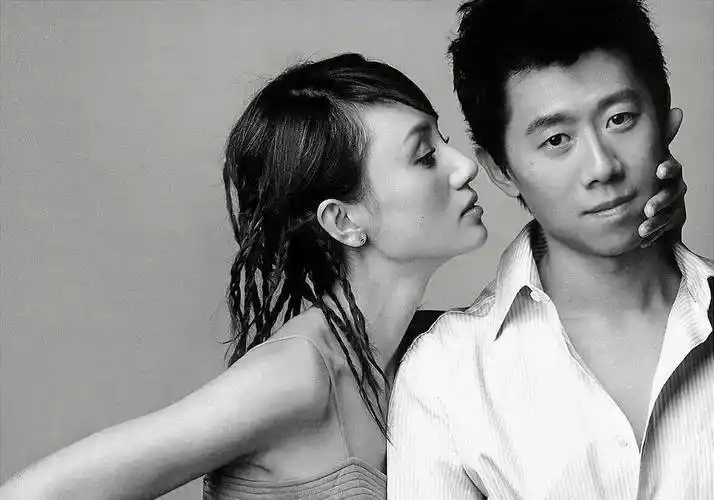 袁泉和夏雨:相爱21年,结婚11年,从校服到婚纱幸福到现在_生活_男人