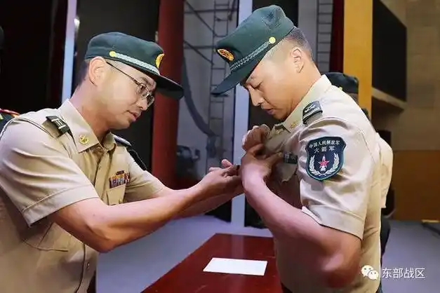 建军|帽徽_网易订阅