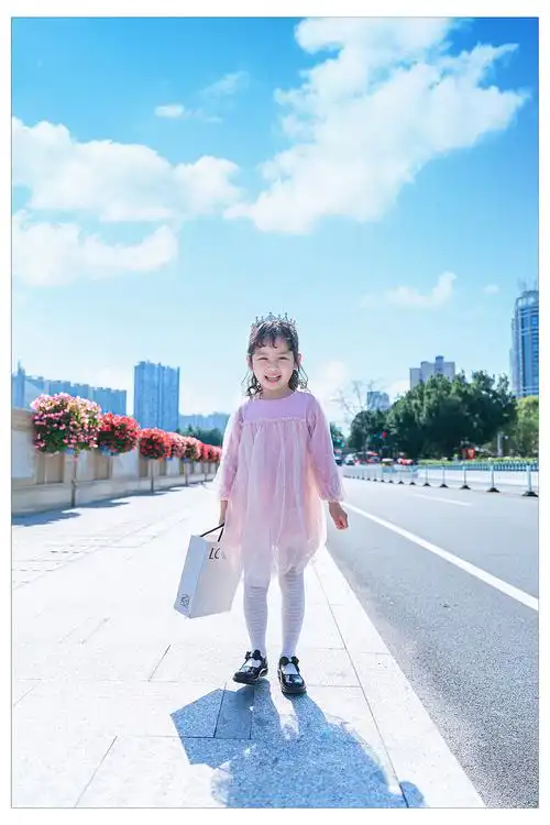 江湖人称羽哥的儿童摄影作品《成长》