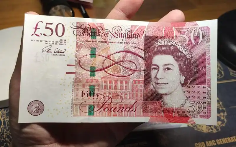 50英镑:英国最高面额的钞票,但是在英国却很少见