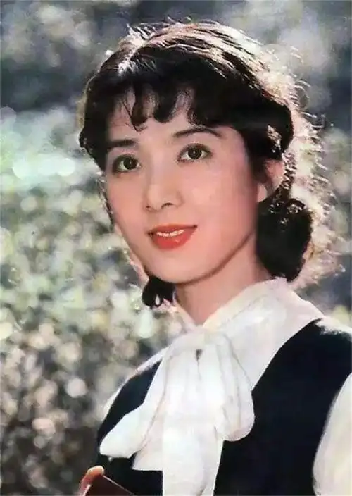 龚雪|80年代美女演员龚雪,因流氓案断送演艺生涯,远走美国后过得怎样