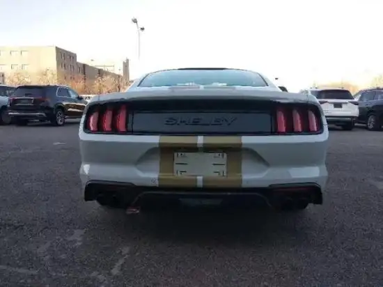 19款美规福特野马5.0t-v8动力狂暴来袭